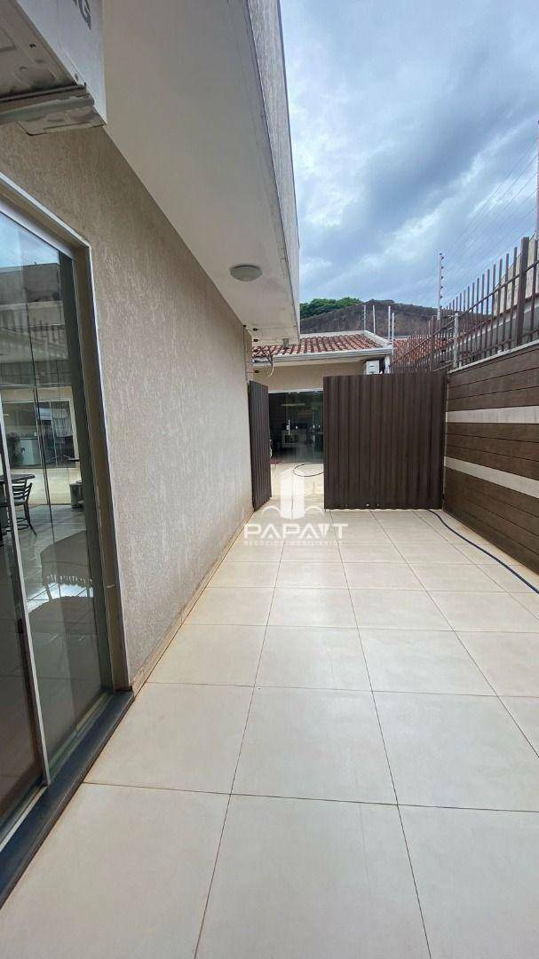 Casa à venda com 3 quartos, 198m² - Foto 4