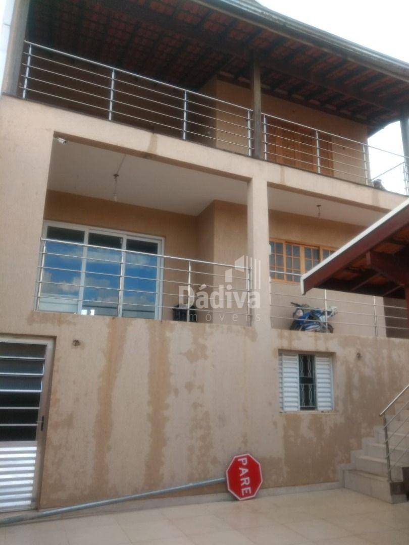 Casa à venda com 3 quartos, 230m² - Foto 14