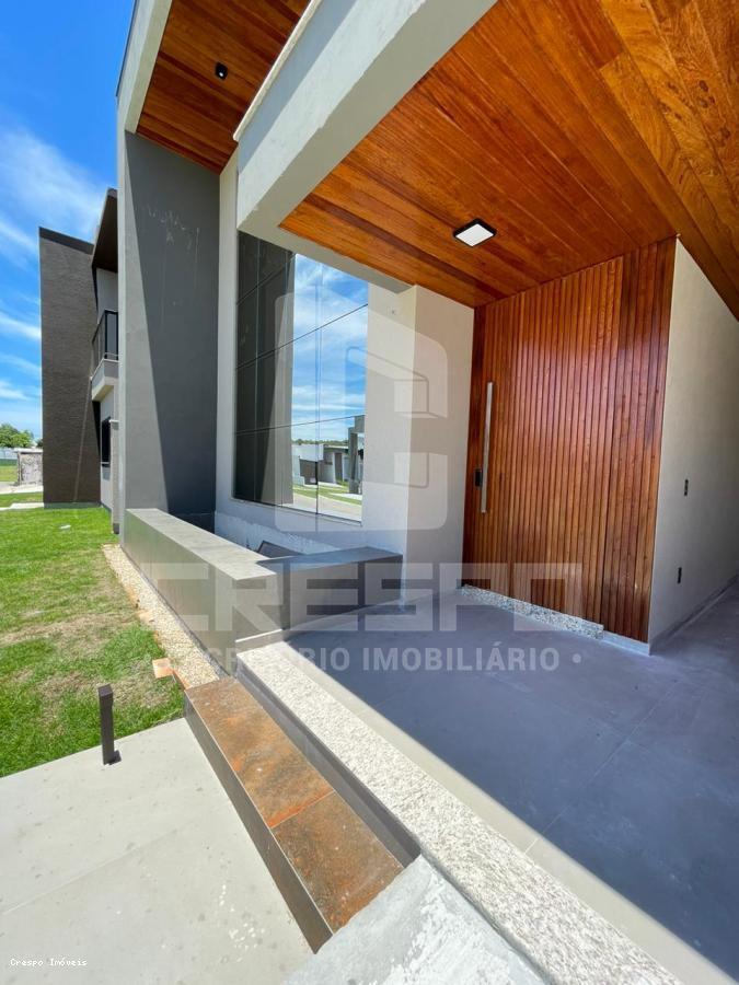 Casa de Condomínio à venda com 4 quartos, 250m² - Foto 1