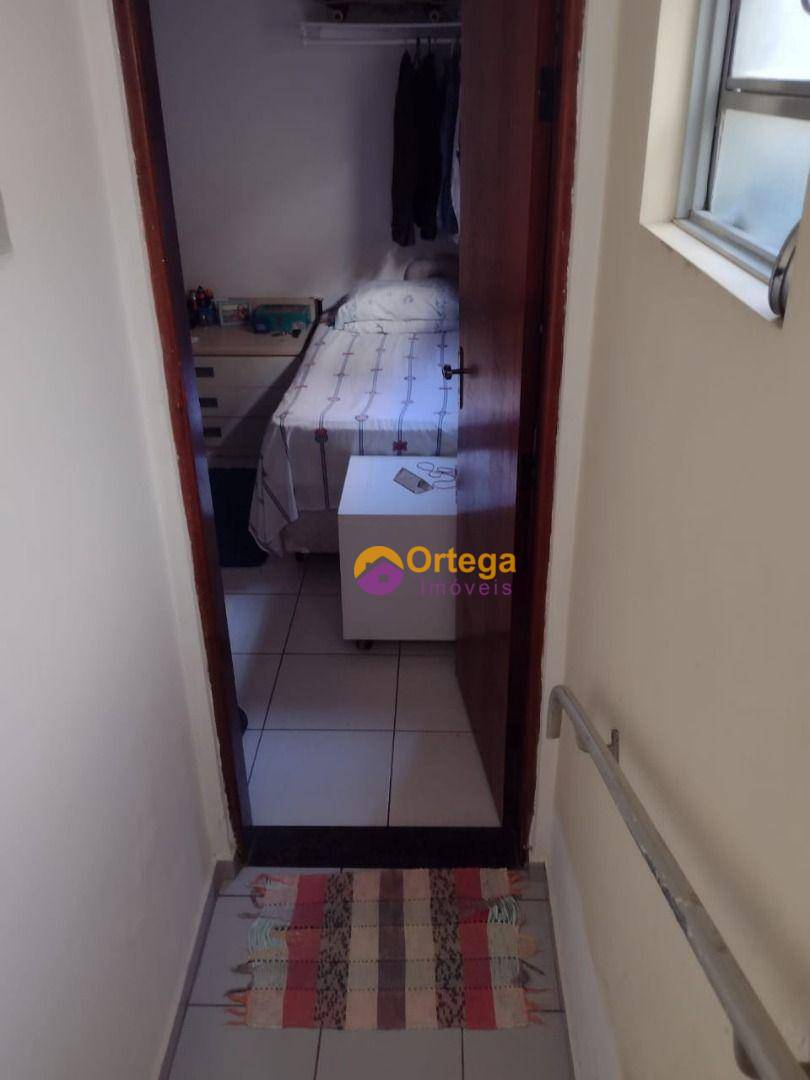 Casa à venda com 3 quartos, 150m² - Foto 4