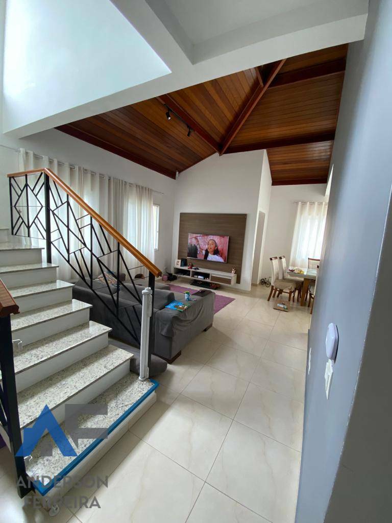 Casa à venda com 3 quartos, 124m² - Foto 9