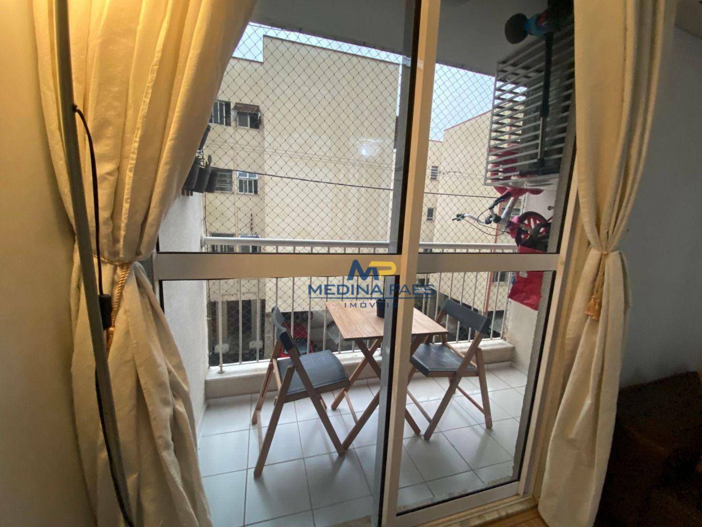 Apartamento à venda com 2 quartos, 60m² - Foto 11