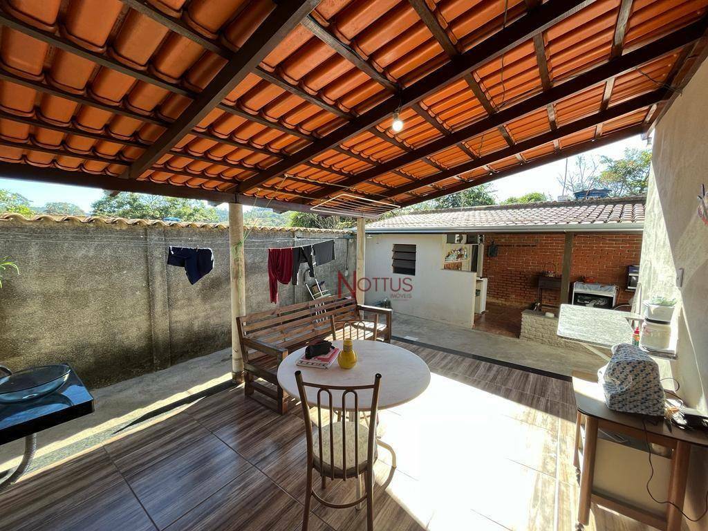 Casa à venda com 3 quartos, 278m² - Foto 5