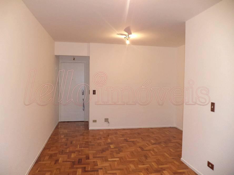 Apartamento para alugar com 2 quartos, 72m² - Foto 3