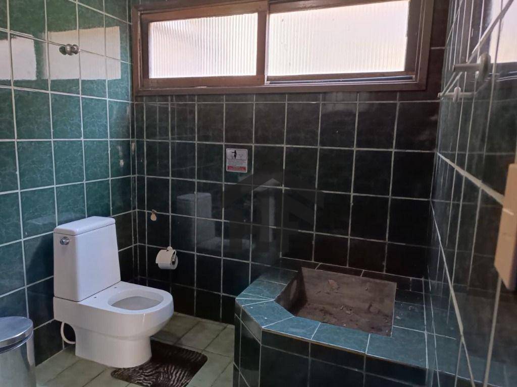 Casa à venda com 4 quartos, 250m² - Foto 13