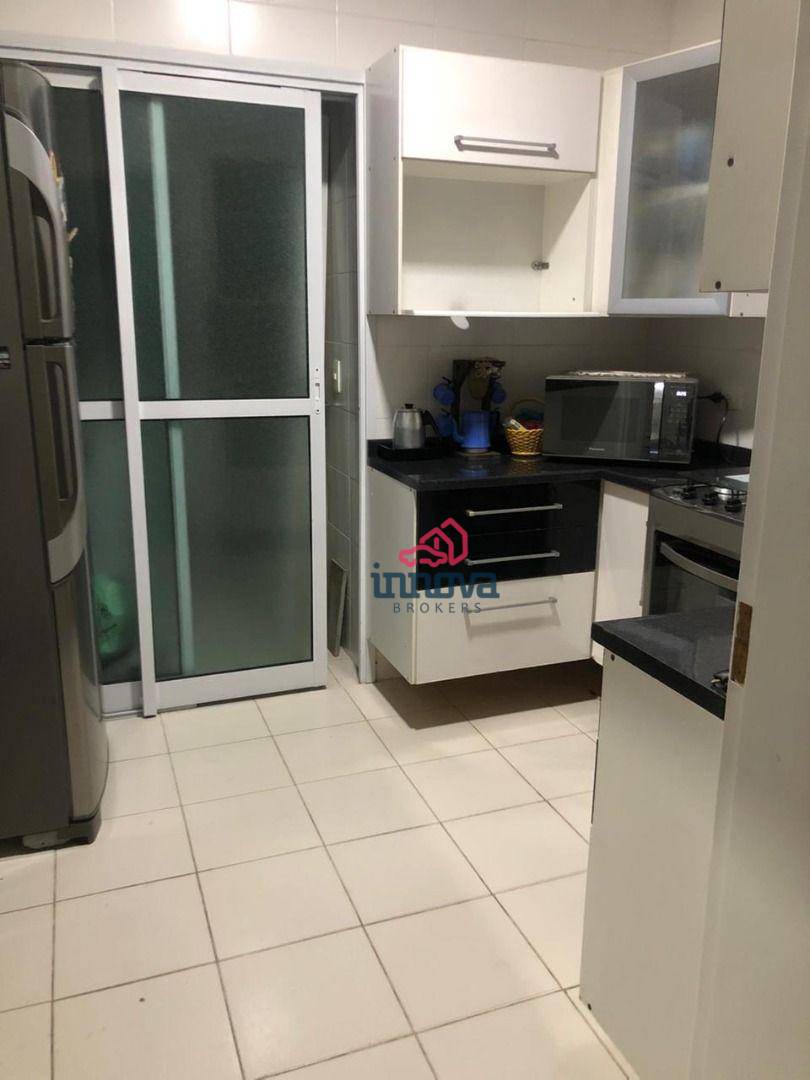 Apartamento à venda com 4 quartos, 154m² - Foto 10