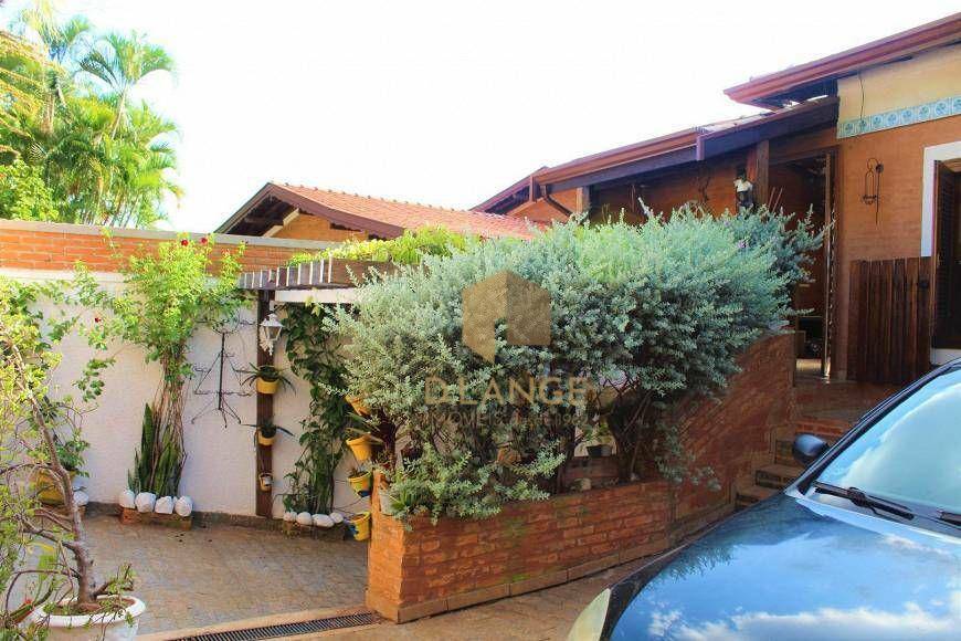 Casa à venda com 6 quartos, 287m² - Foto 6