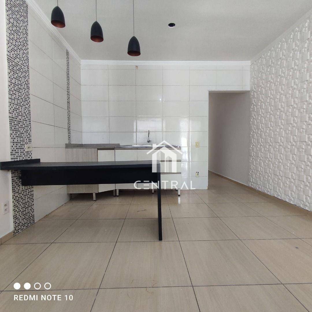 Casa à venda com 2 quartos, 75m² - Foto 42