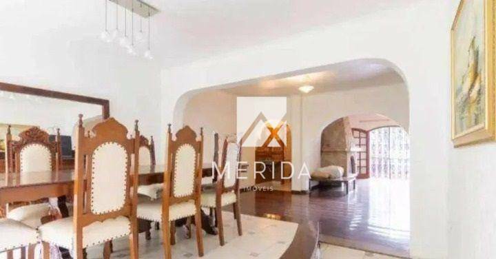 Casa à venda e aluguel com 3 quartos, 325m² - Foto 5