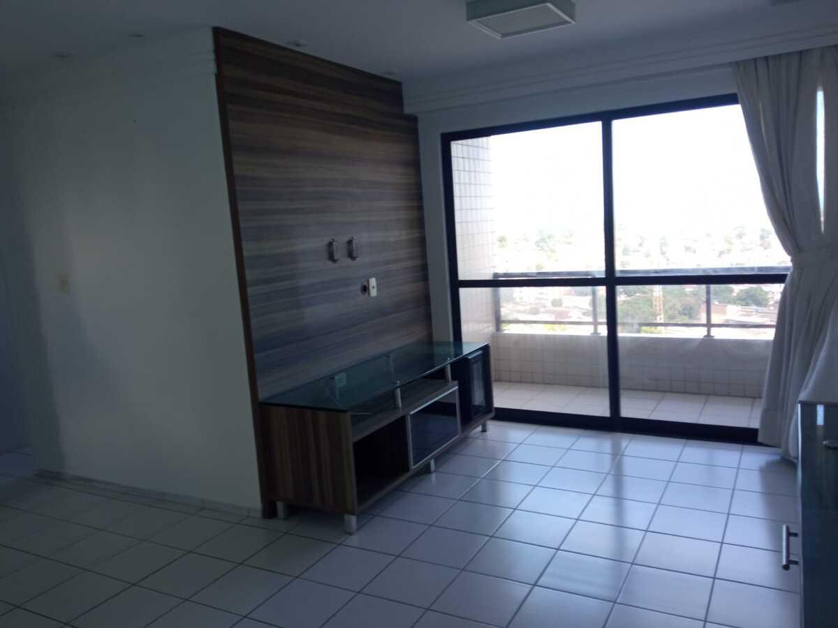 Apartamento à venda com 2 quartos, 72m² - Foto 1