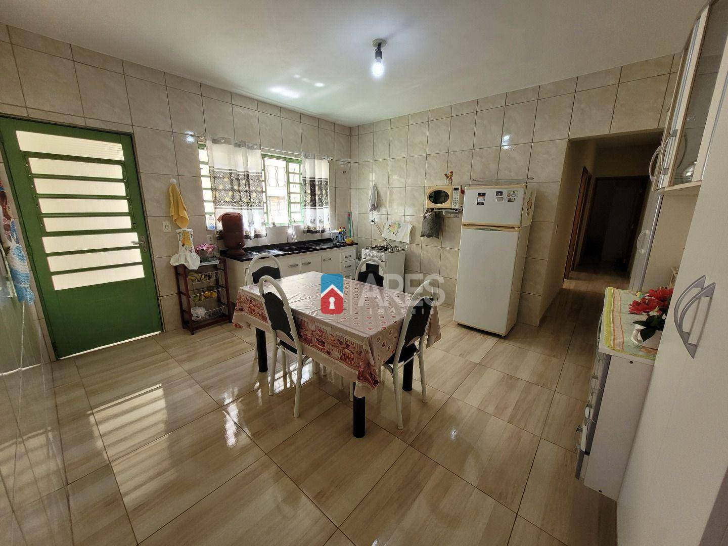 Casa à venda com 2 quartos, 100m² - Foto 5