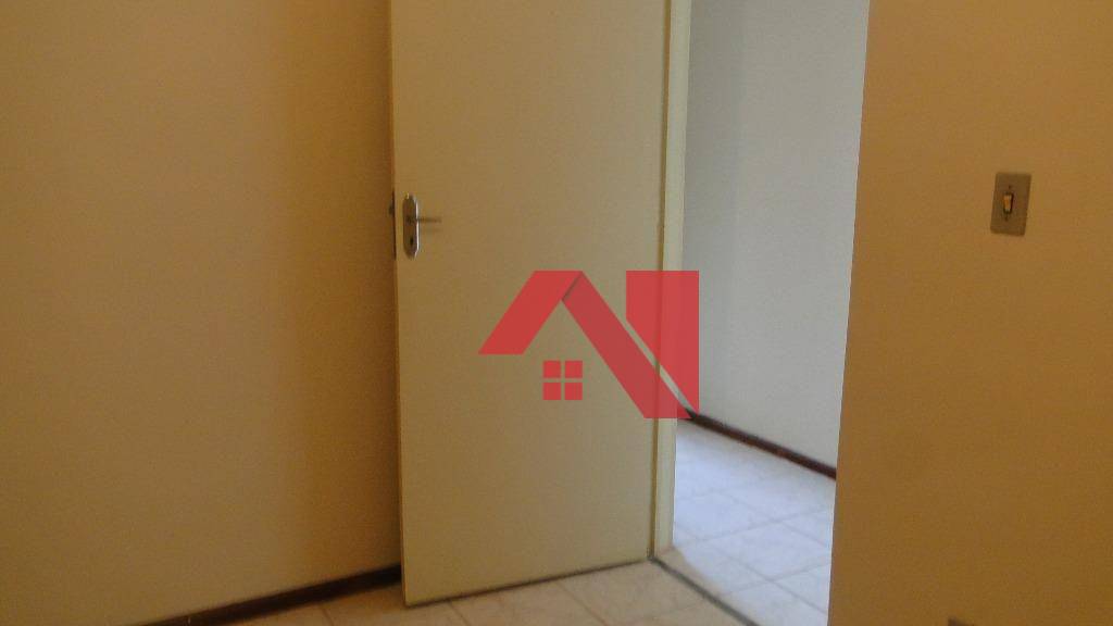 Apartamento à venda com 2 quartos, 50m² - Foto 2