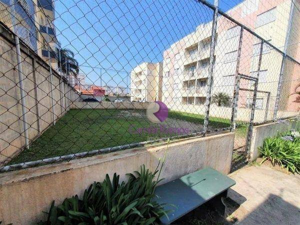 Apartamento à venda com 2 quartos, 64m² - Foto 9