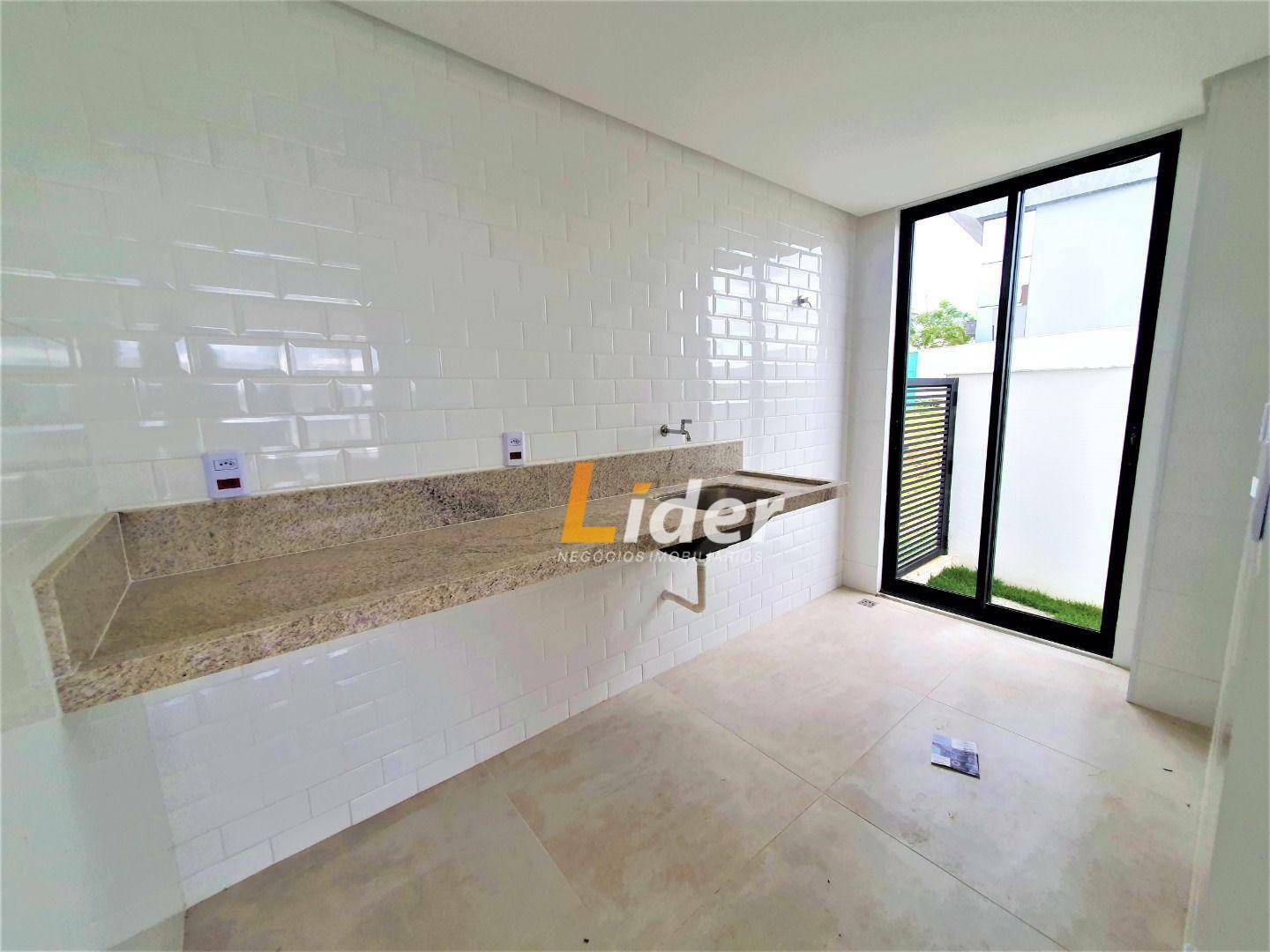 Casa de Condomínio à venda com 4 quartos, 320m² - Foto 27