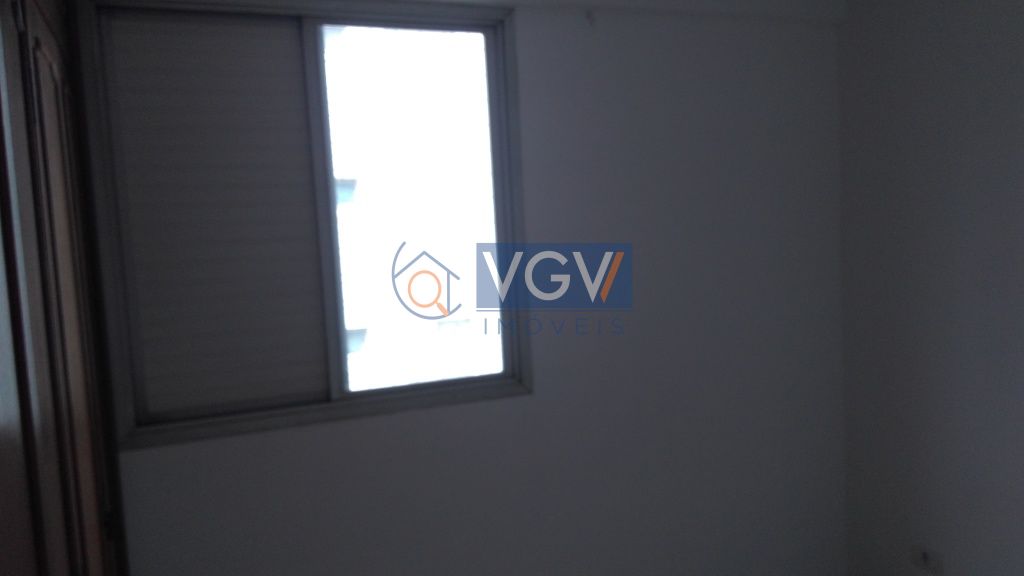 Apartamento à venda com 2 quartos, 65m² - Foto 8