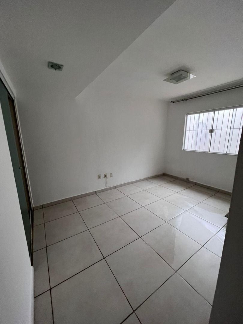 Casa à venda com 2 quartos, 58m² - Foto 6