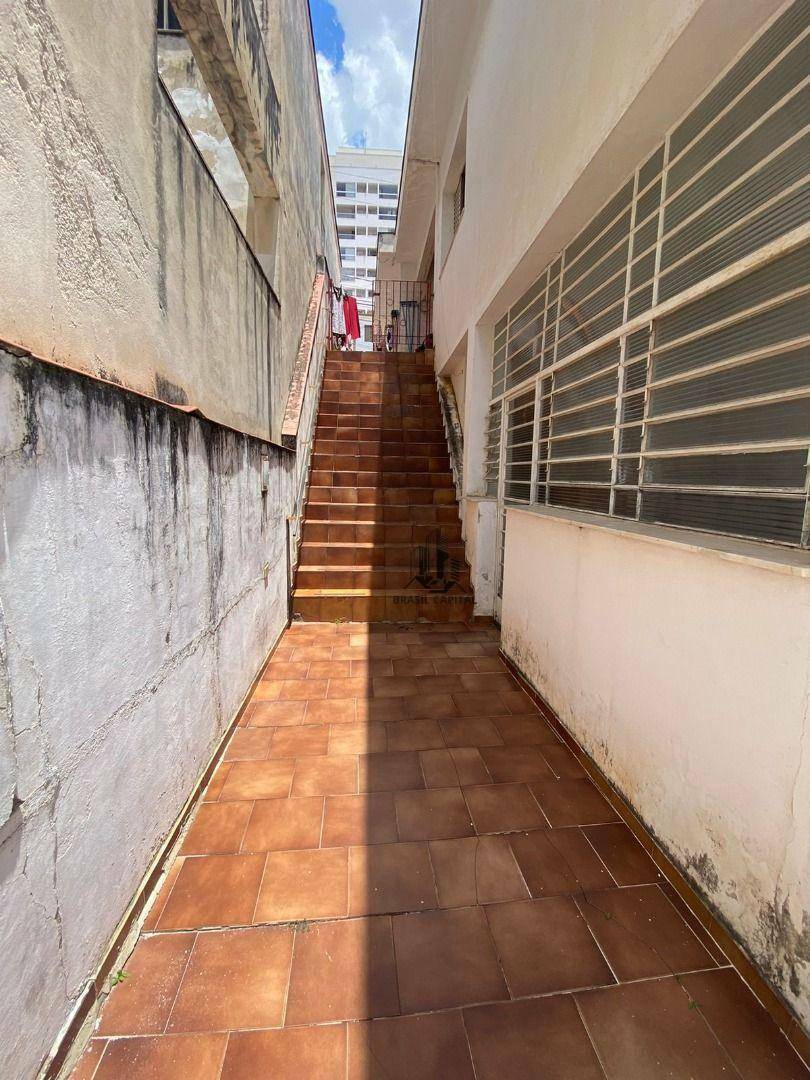 Sobrado à venda com 5 quartos, 230m² - Foto 2