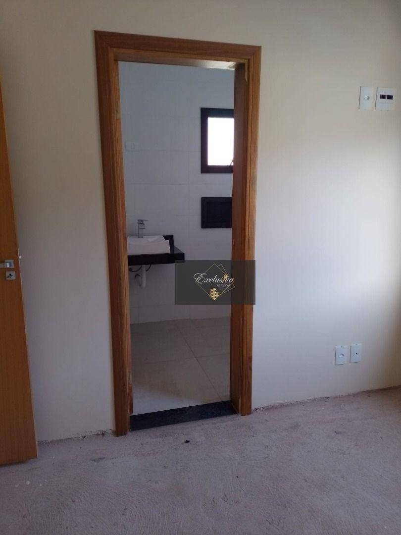 Casa à venda com 3 quartos, 100m² - Foto 13