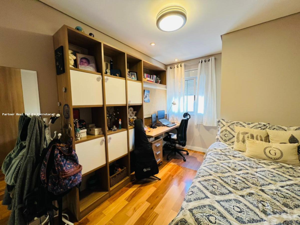 Apartamento à venda com 3 quartos, 240m² - Foto 23