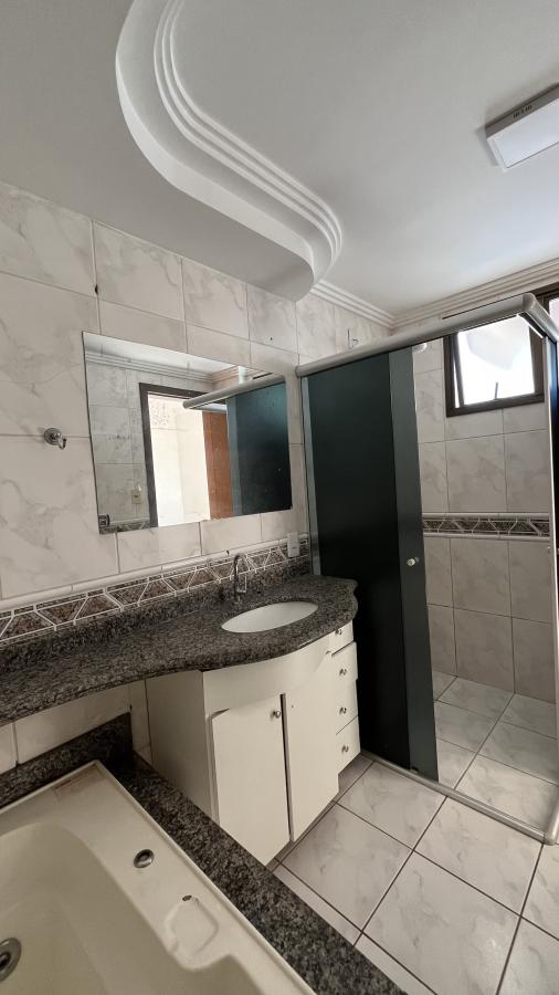 Apartamento à venda com 3 quartos, 143m² - Foto 13