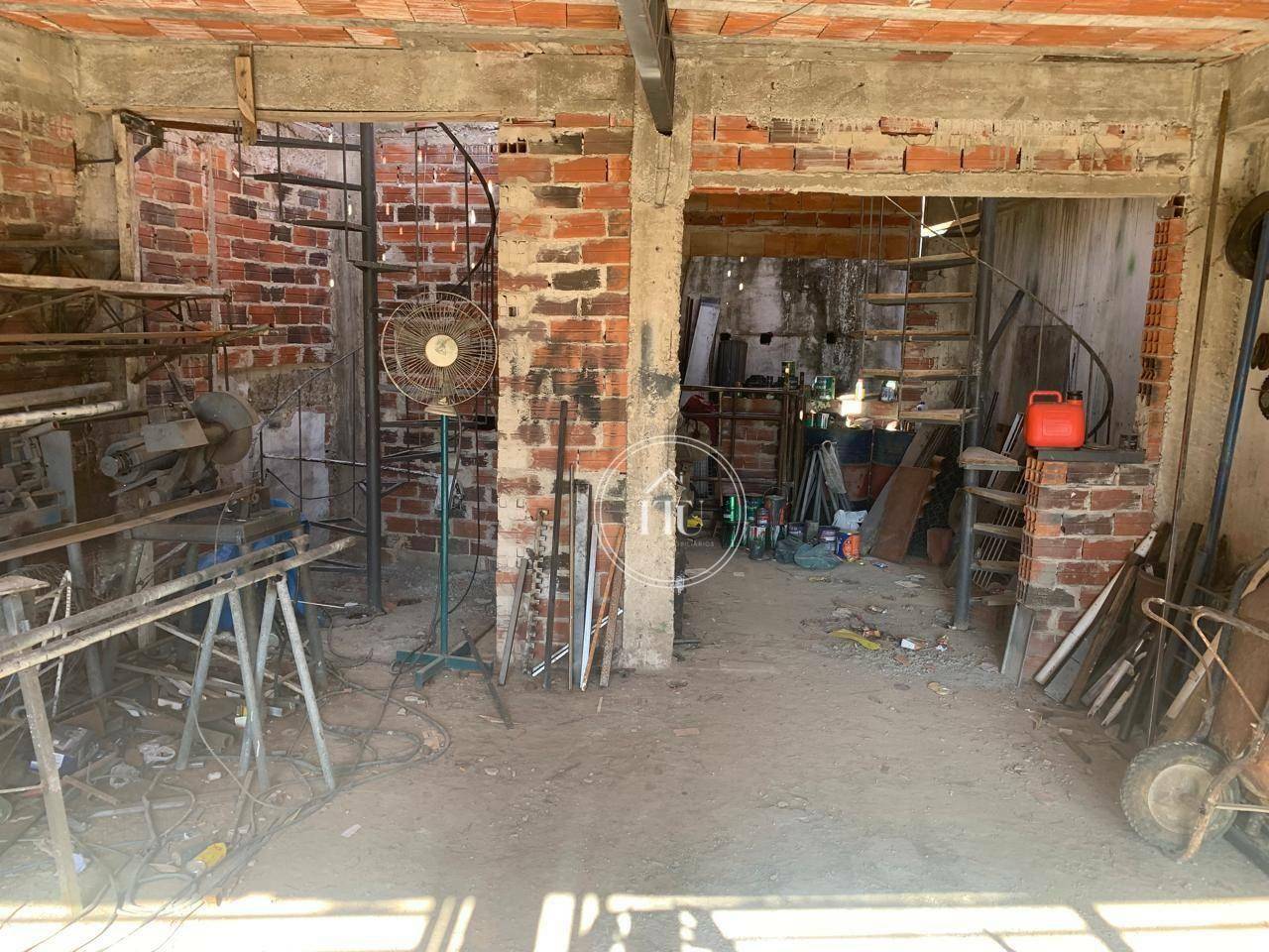 Casa à venda com 2 quartos, 200m² - Foto 20