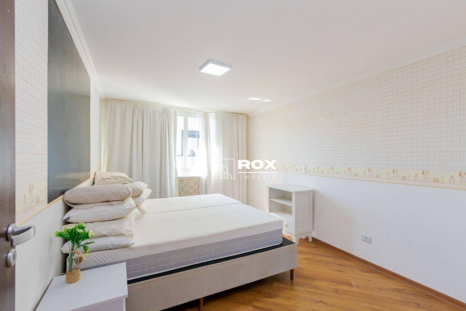 Casa para alugar com 4 quartos, 362m² - Foto 35