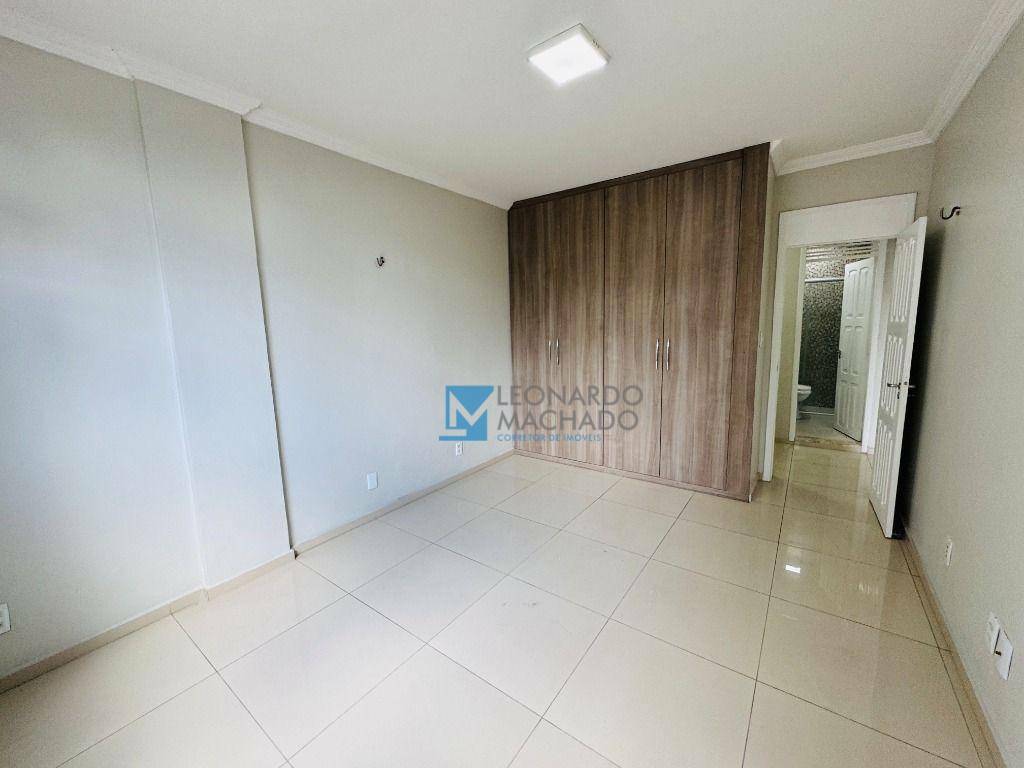 Apartamento à venda com 4 quartos, 140m² - Foto 7