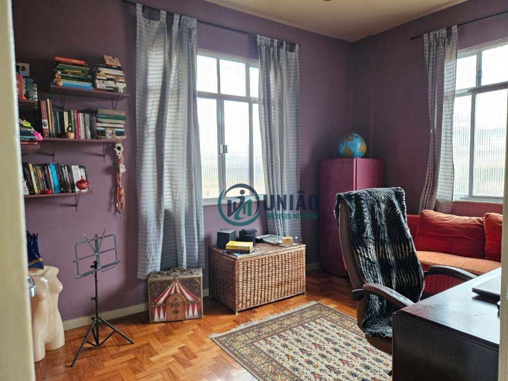 Apartamento à venda com 3 quartos, 108m² - Foto 3