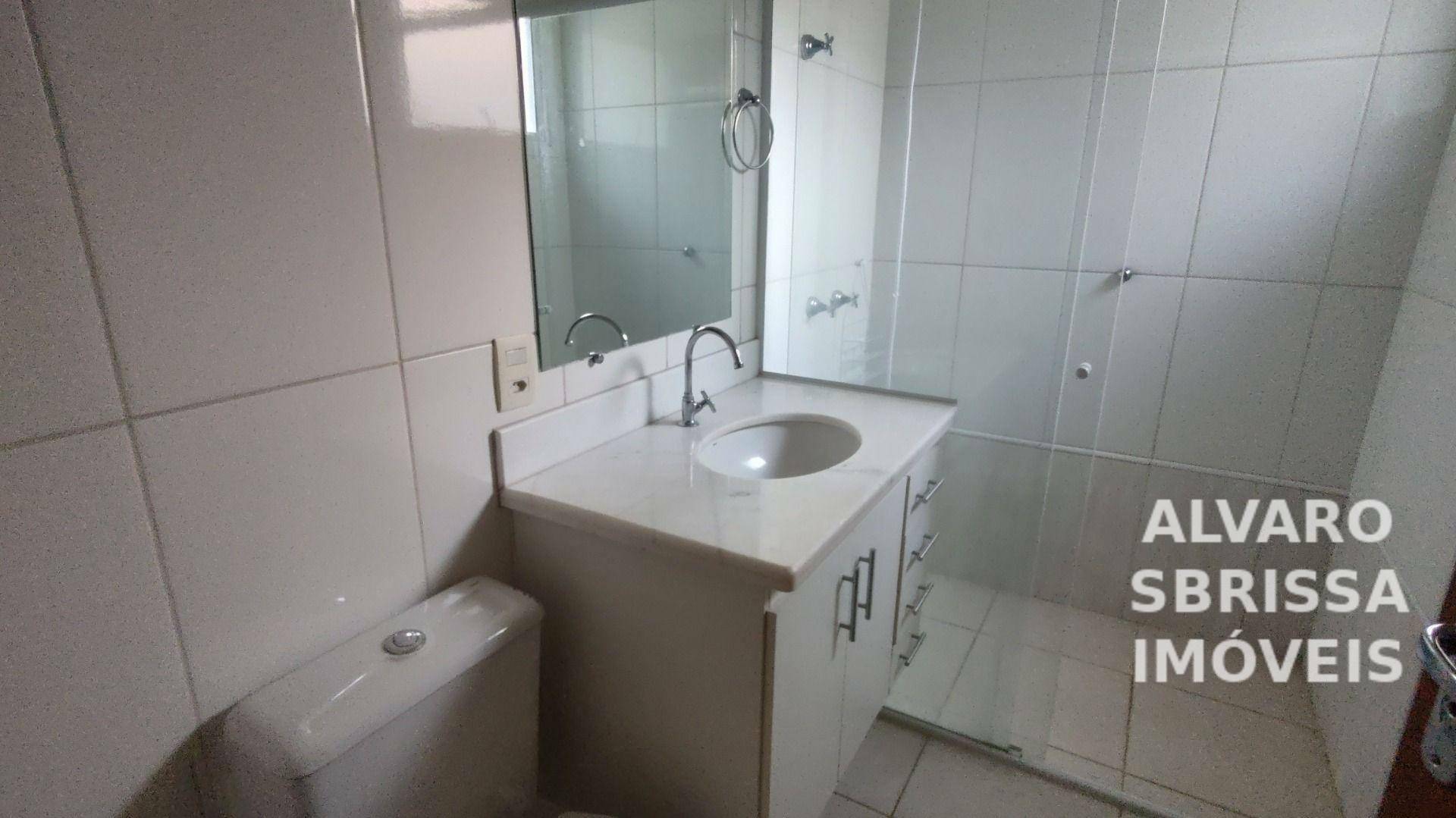 Casa de Condomínio à venda com 3 quartos, 202m² - Foto 35