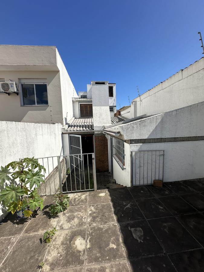 Casa à venda com 3 quartos, 185m² - Foto 7