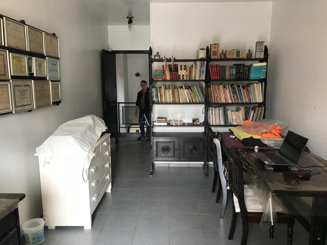 Casa à venda com 3 quartos, 360m² - Foto 20