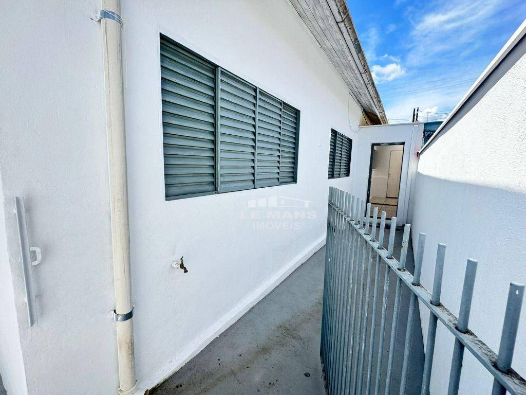 Casa à venda com 2 quartos, 85m² - Foto 15