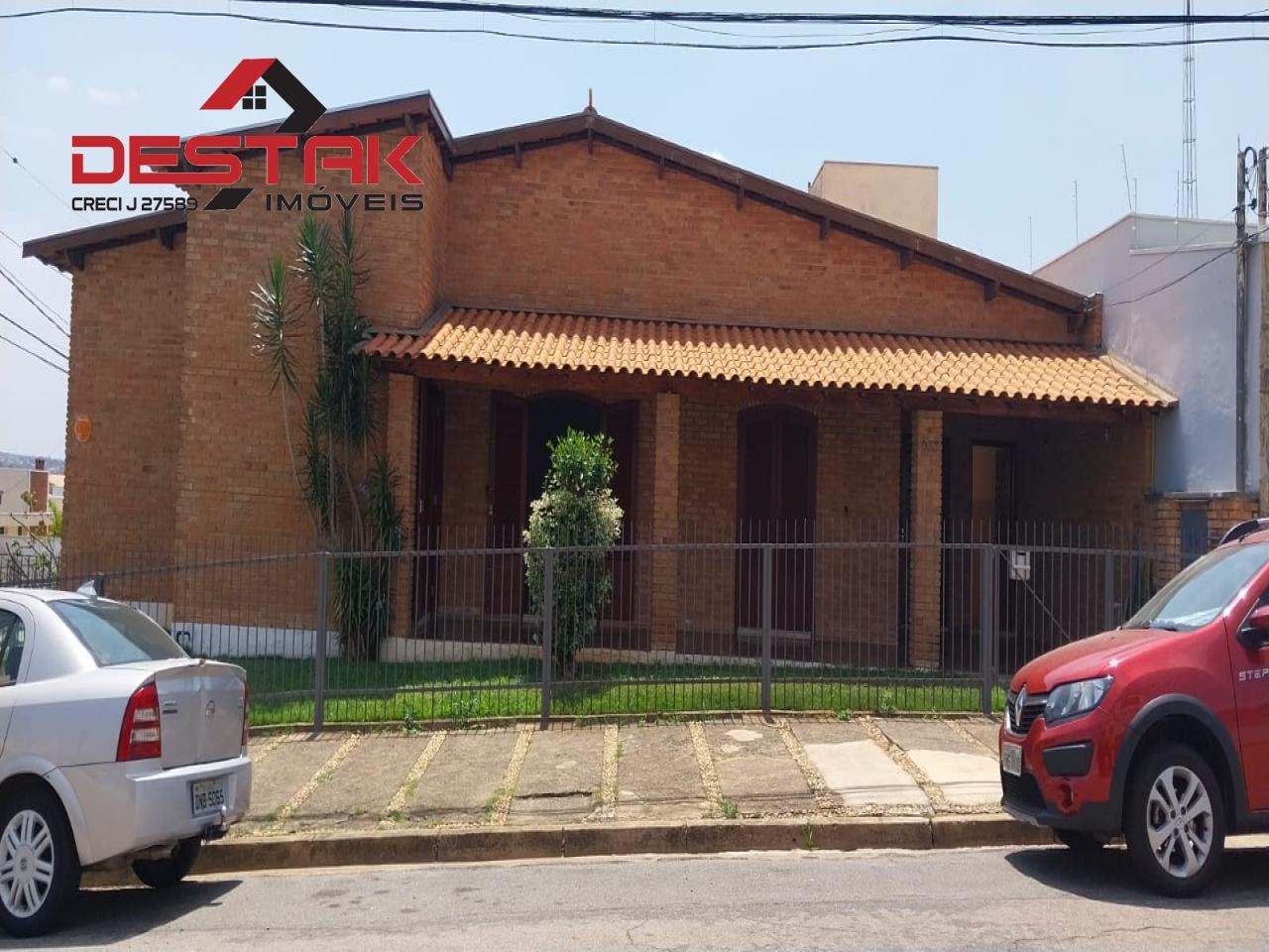 Prédio Inteiro para alugar com 3 quartos, 260m² - Foto 2