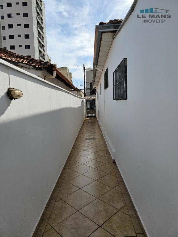 Casa à venda com 2 quartos, 74m² - Foto 4