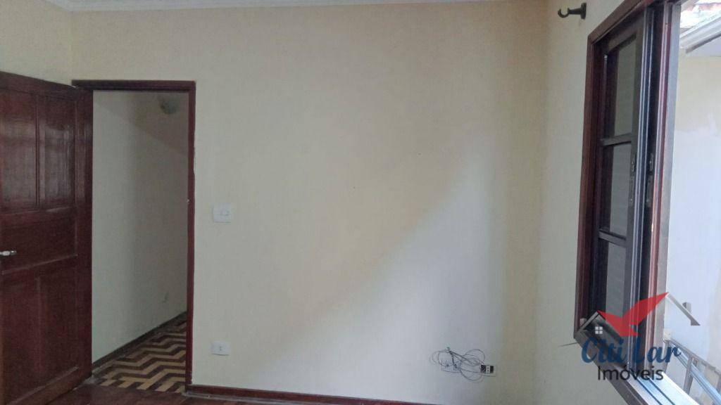 Casa para alugar com 1 quarto, 60m² - Foto 12