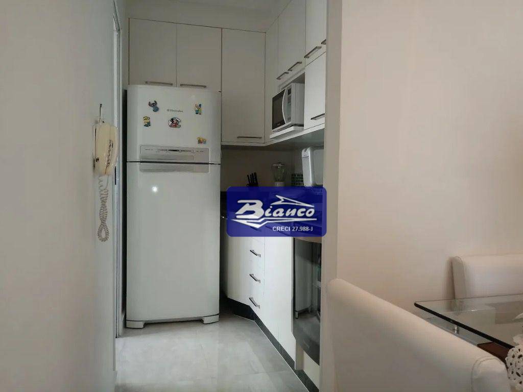 Apartamento à venda com 2 quartos, 57m² - Foto 8