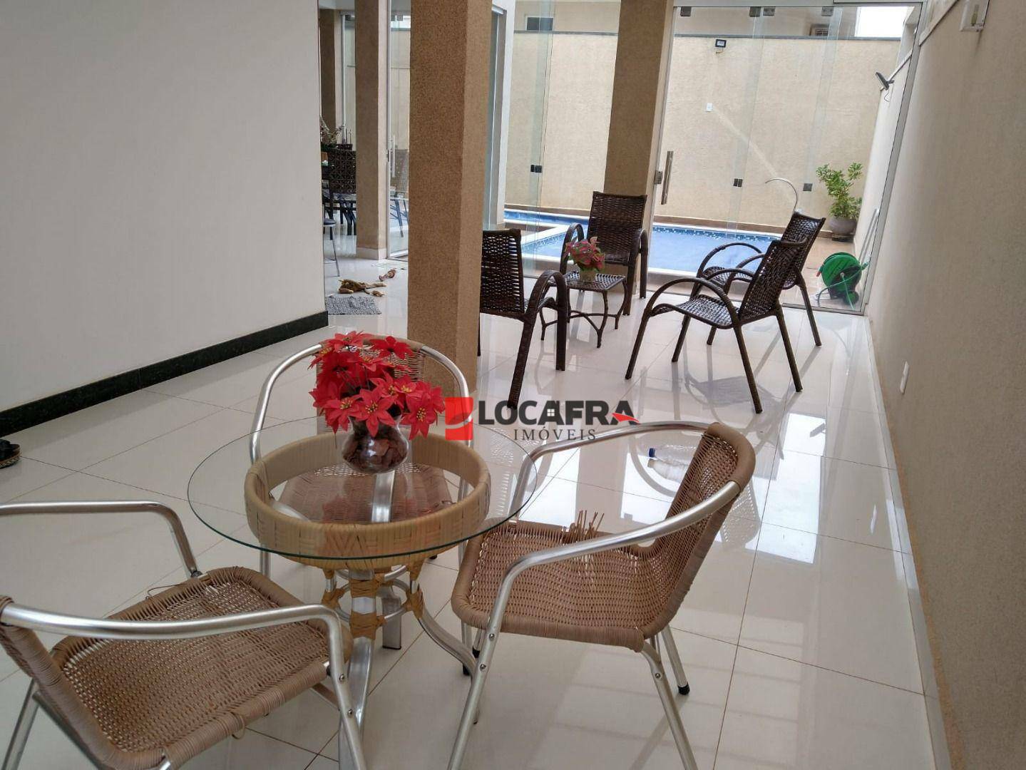 Casa de Condomínio à venda com 4 quartos, 340m² - Foto 9