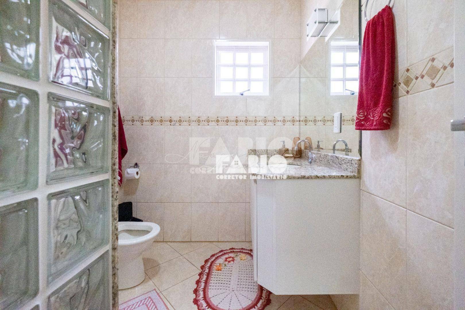 Casa à venda com 4 quartos, 220m² - Foto 15