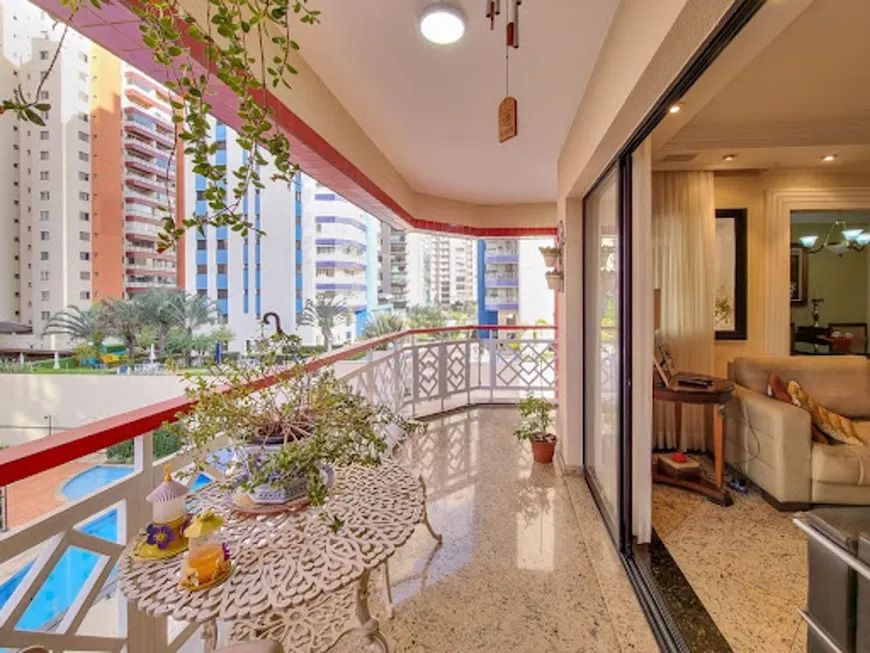 Apartamento à venda com 2 quartos, 125m² - Foto 5