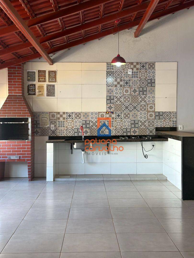 Casa à venda com 3 quartos, 450m² - Foto 1