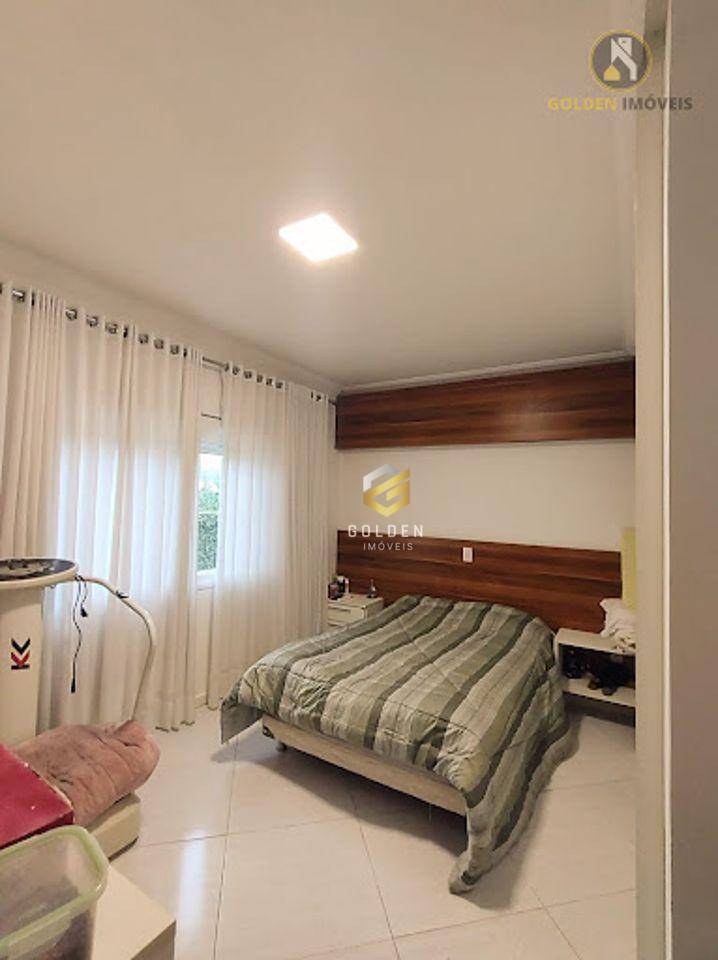 Casa à venda com 4 quartos, 260m² - Foto 21