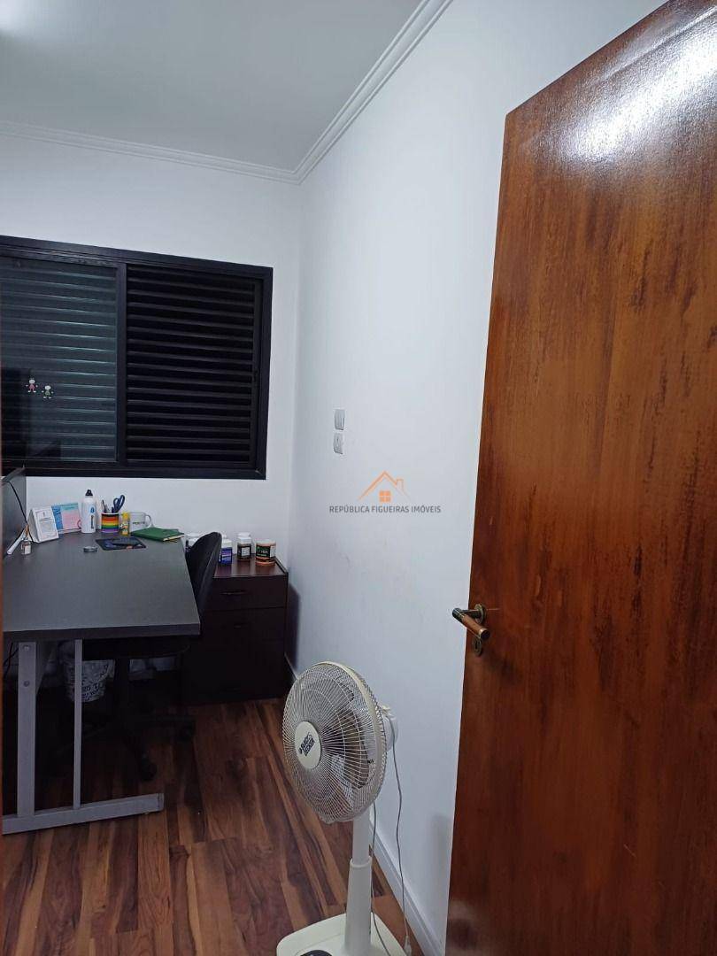 Sobrado à venda com 4 quartos, 200m² - Foto 30