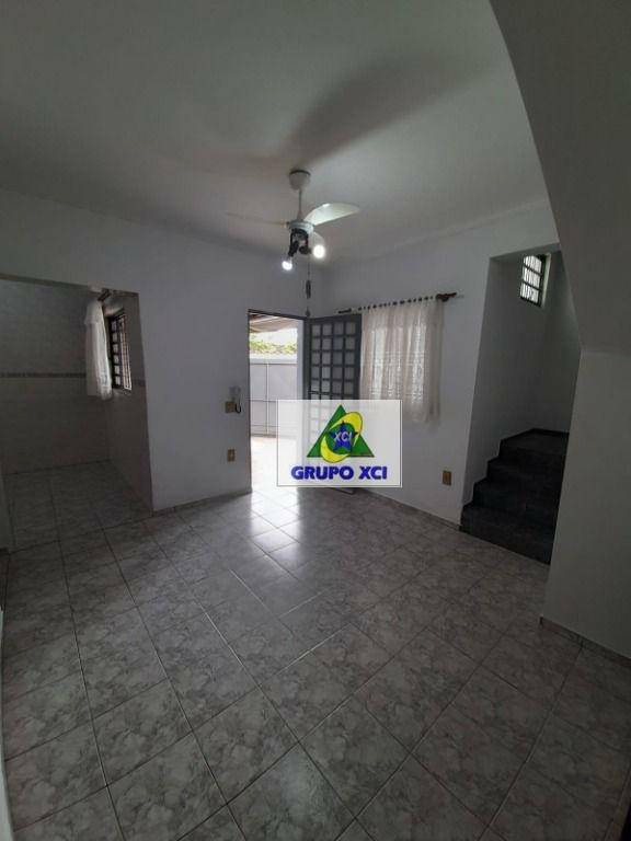 Casa à venda e aluguel com 3 quartos, 140m² - Foto 28