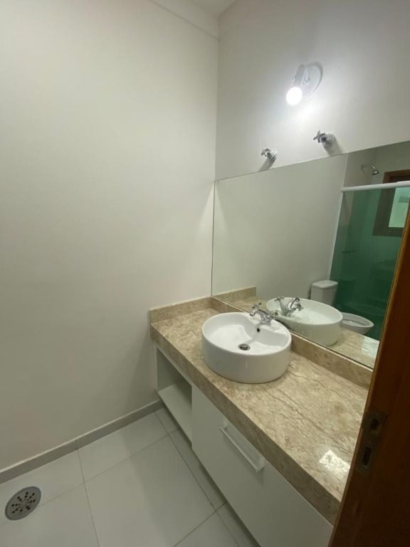 Casa de Condomínio à venda com 4 quartos, 225m² - Foto 13