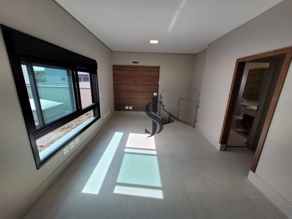 Casa à venda com 4 quartos, 250m² - Foto 36