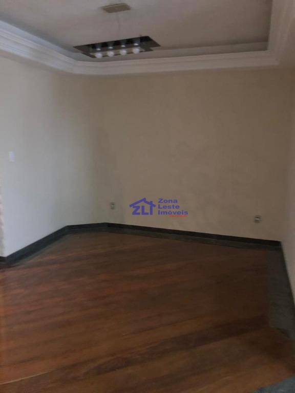 Apartamento à venda com 3 quartos, 160m² - Foto 2