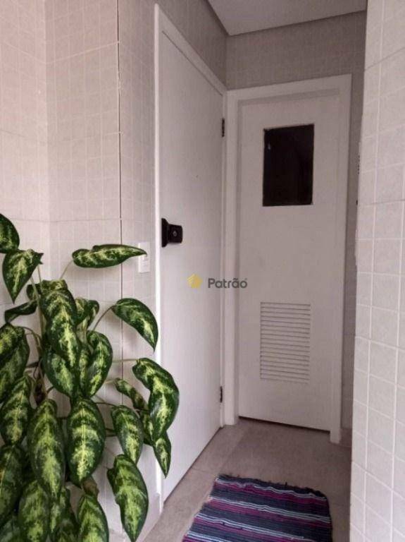 Apartamento à venda com 3 quartos, 170m² - Foto 27