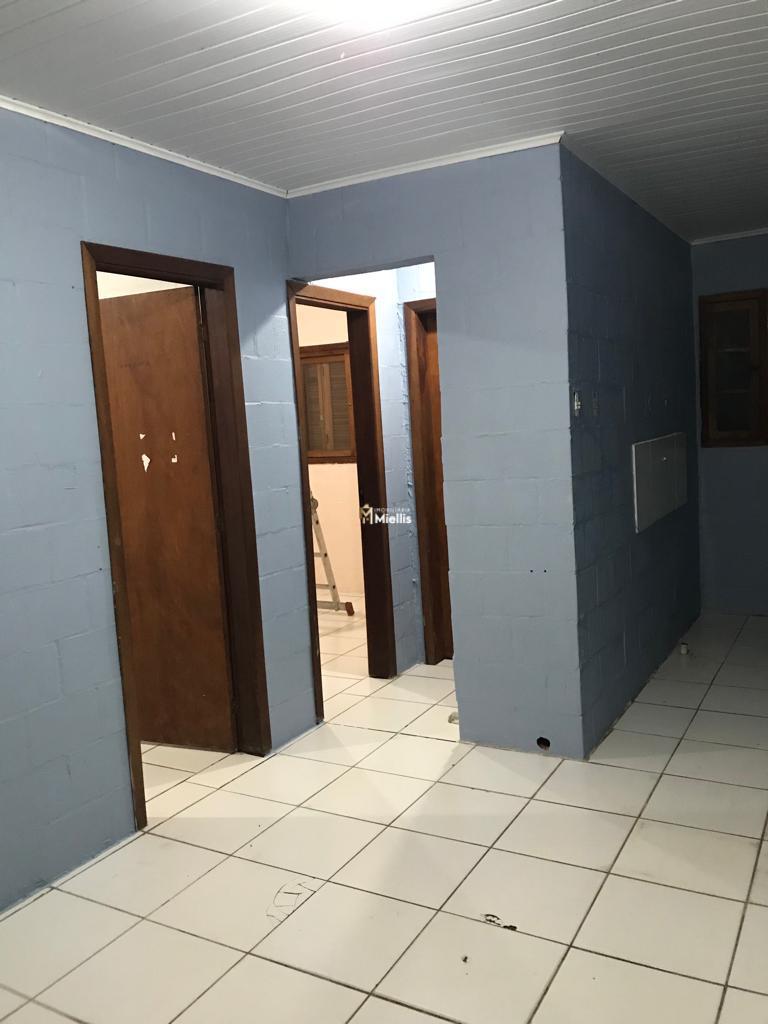 Casa à venda com 2 quartos, 160m² - Foto 2