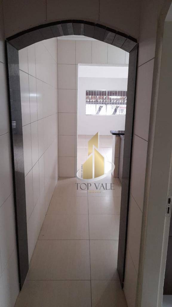 Sobrado à venda com 3 quartos, 160m² - Foto 4