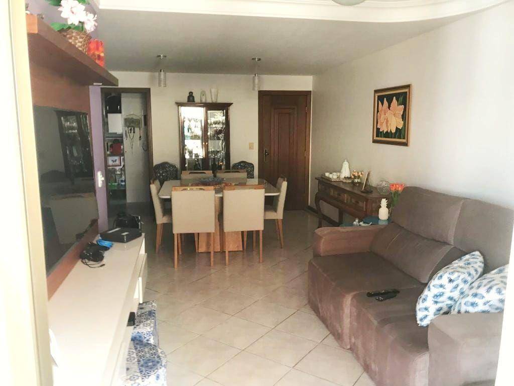 Apartamento à venda com 4 quartos, 140m² - Foto 3